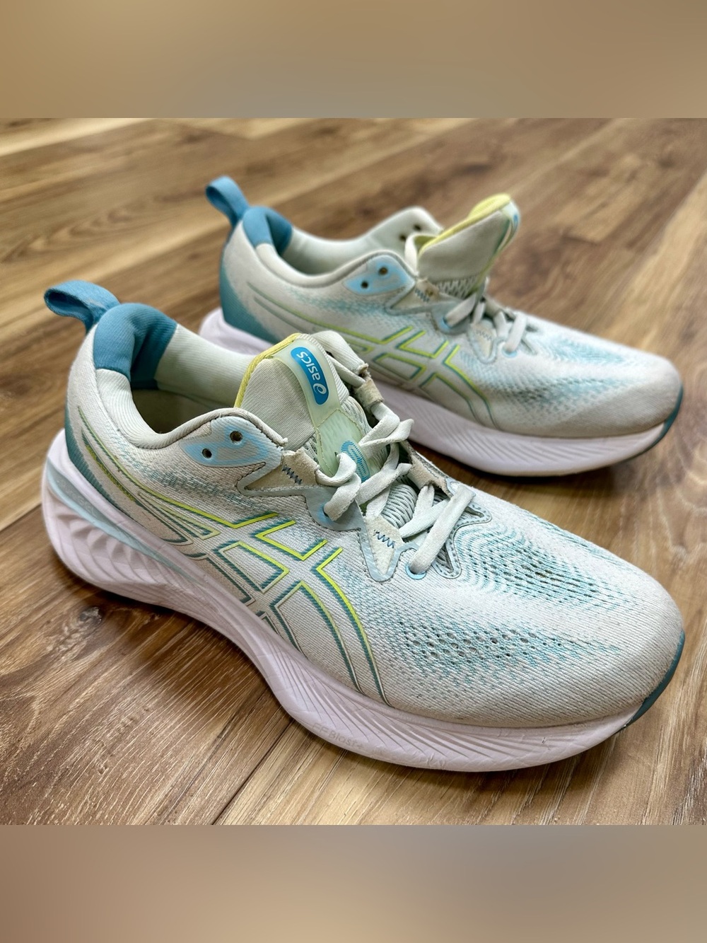 Asics Gel-Cumuls 25 Running Shoes, 1021B441-402, Light Blue Yellow, Women’s 9.5